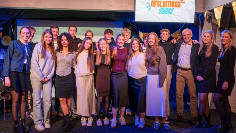 Jongeren naar Jezus leiden – Bijbelonderricht in BCC West-Nederland